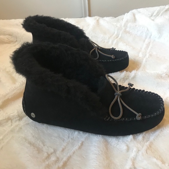 UGG Alena Mocassin - Picture 7 of 7